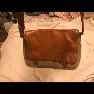 Fossil Men’s Messenger Bag. Used once